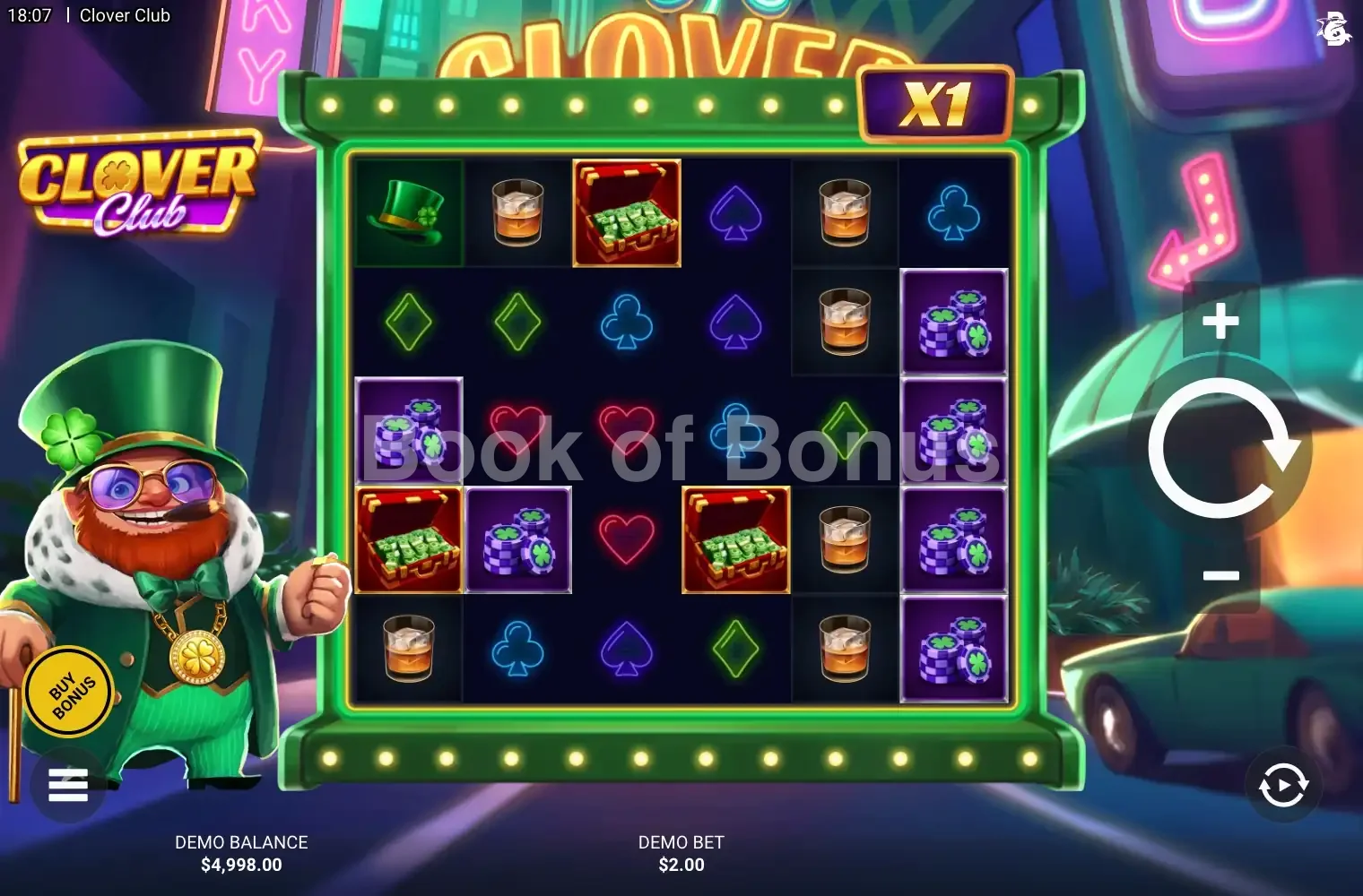 Clover Club par Hacksaw Gaming - jeu de base et disposition des rouleaux