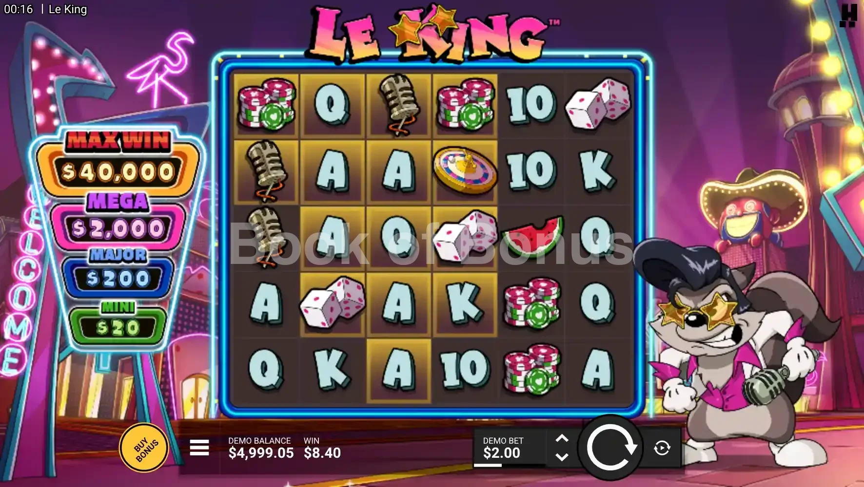 Le King par Hacksaw Gaming - jeu de base et disposition des rouleaux