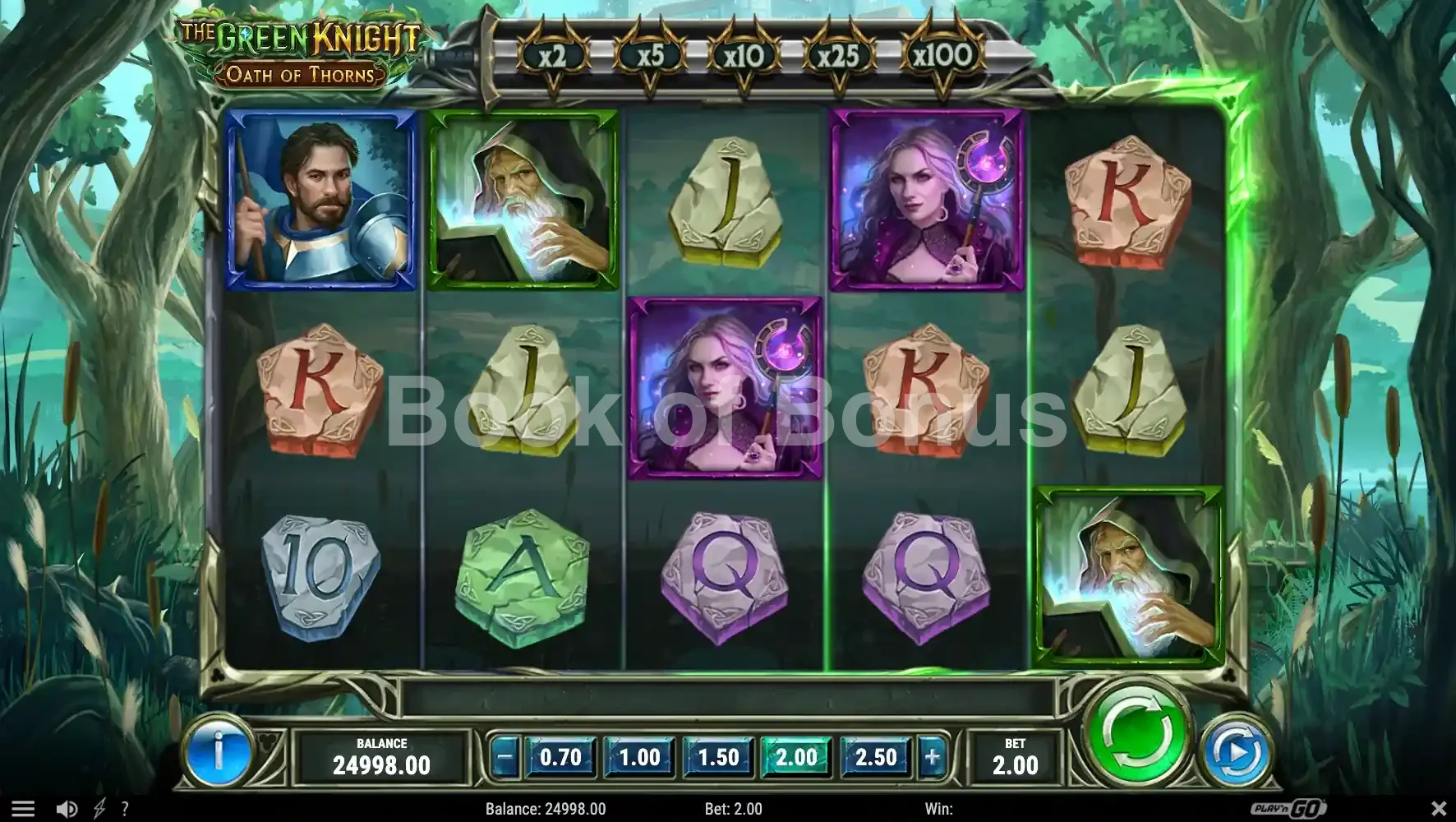 The Green Knight Oath of Thorns par Play'n GO - jeu de base et disposition des rouleaux