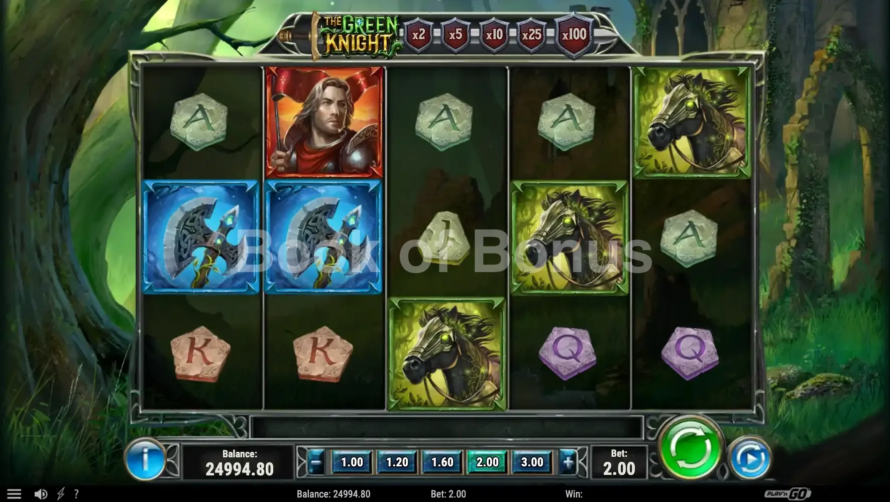 The Green Knight par Play'n GO - jeu de base et disposition des rouleaux